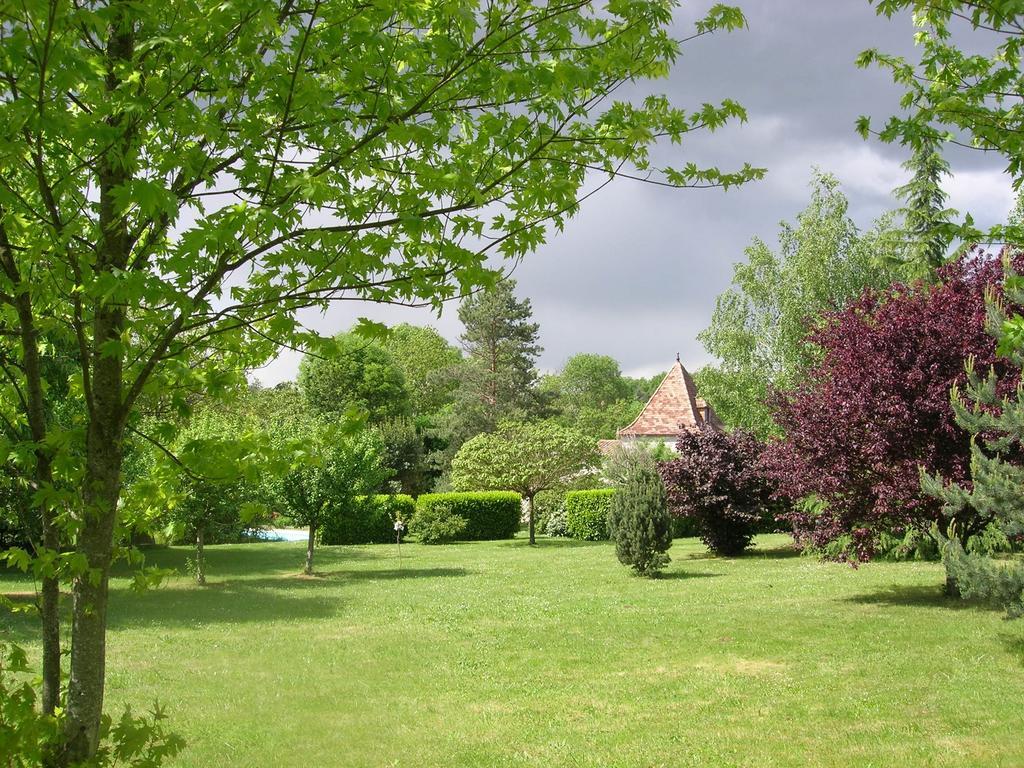 Le Colombier Bed & Breakfast Вилньов-сюр-Ло Екстериор снимка